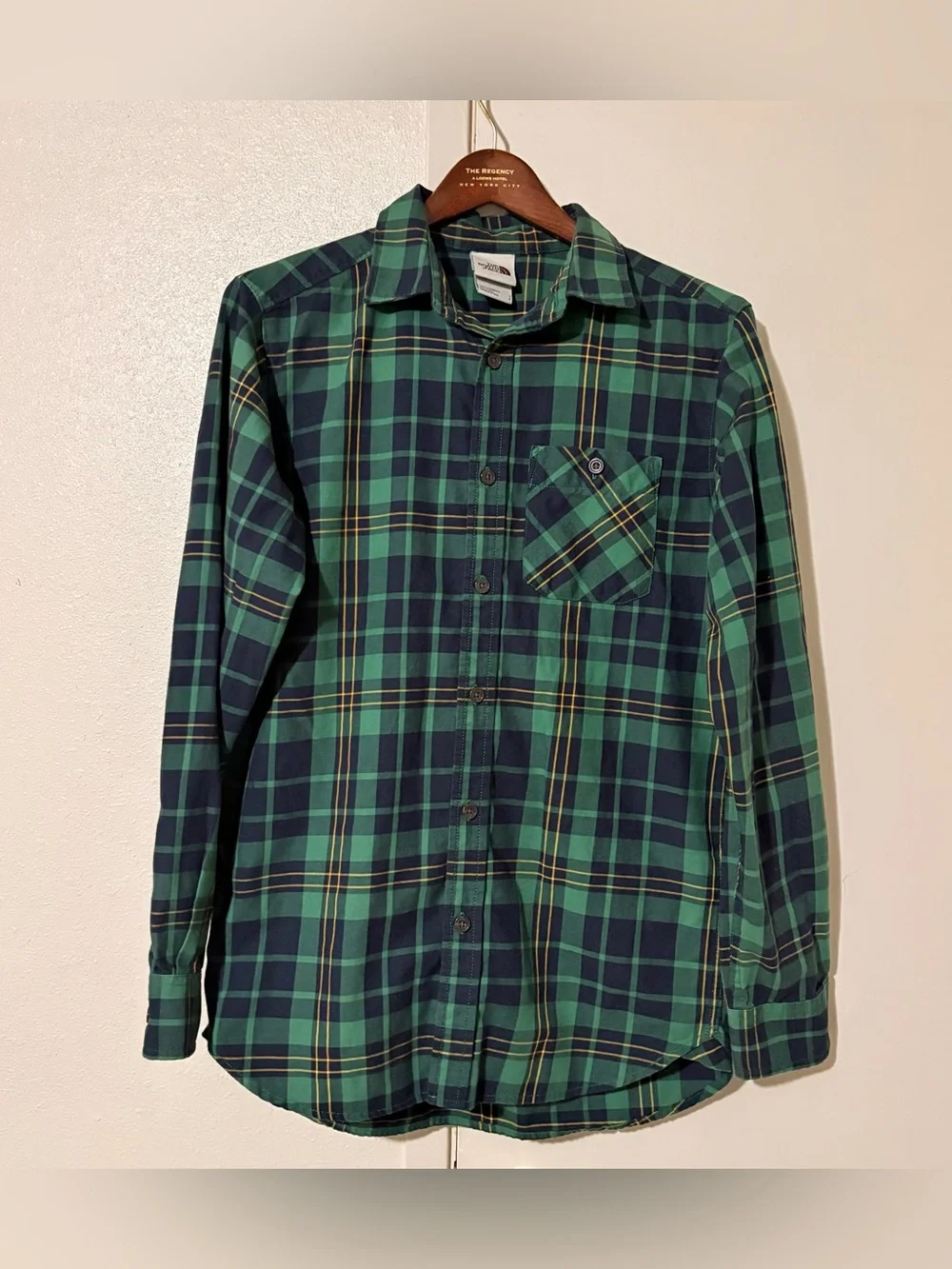The North Face Men's Small Green & Navy Plaid Button-Down Long Sleeve Shirt